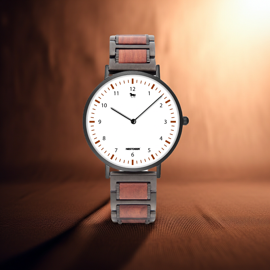 738. Nieuw houten horloge met band en kwartsuurwerk